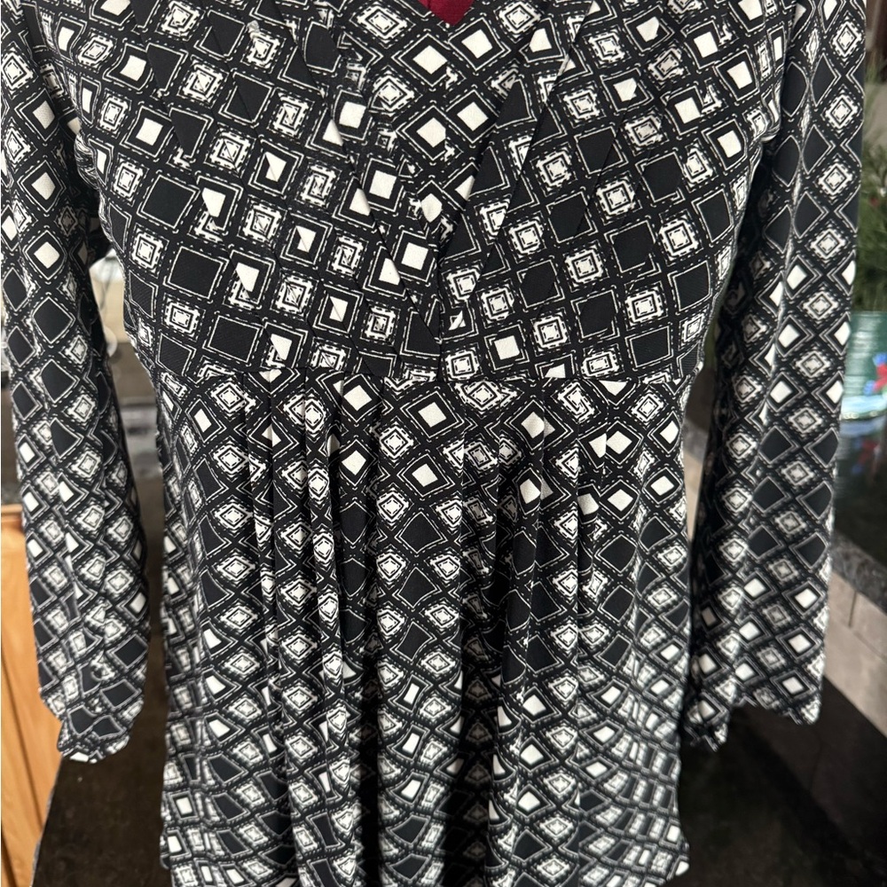 Black and White Geometric Pattern shirt